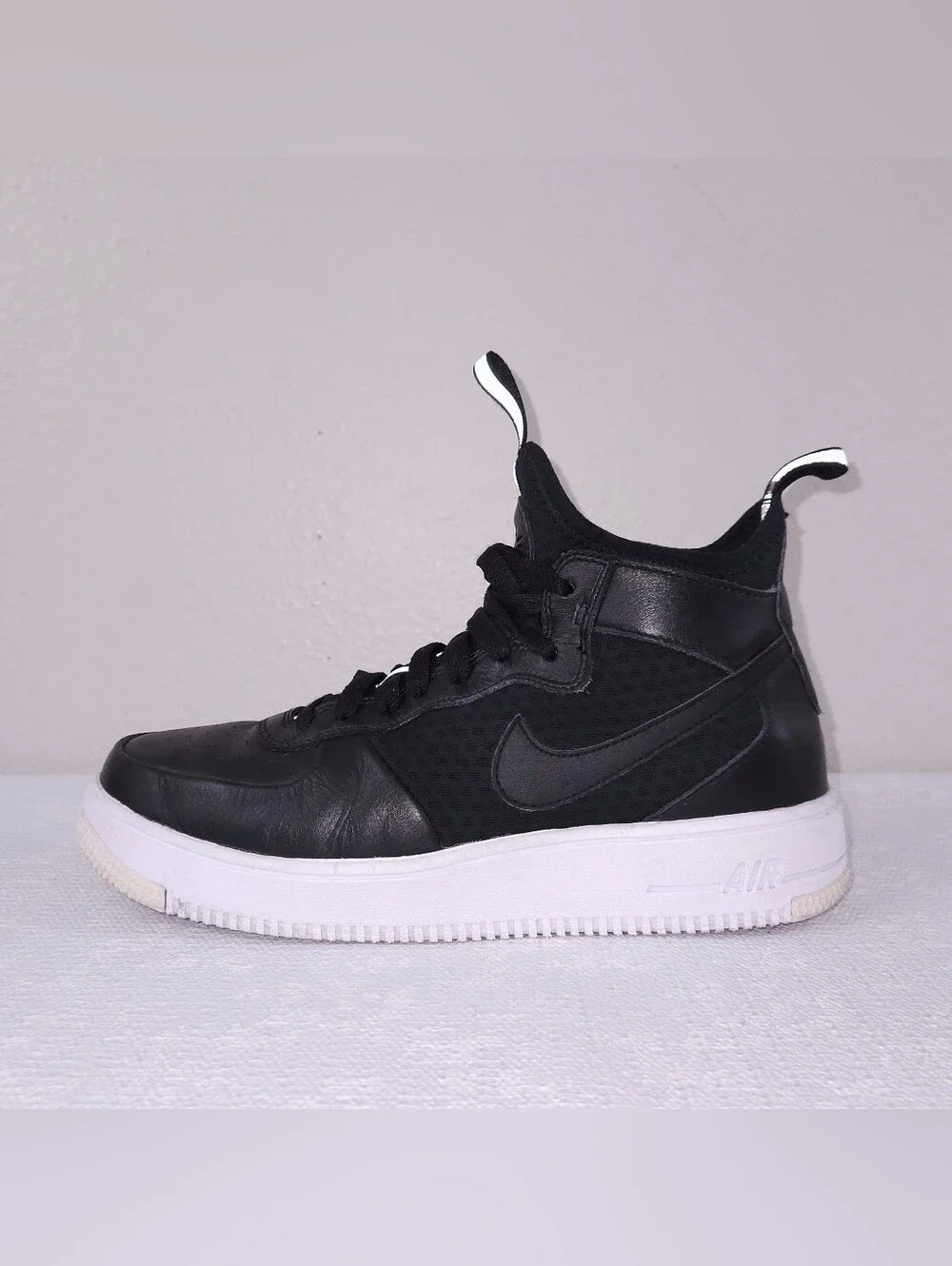 NIKE Air Force 1 Ultraforce Mid Sneakers US 8 Black White